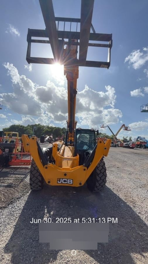 2025 JCB 510-56