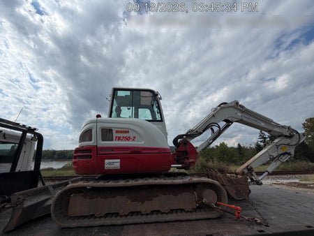 2023 TAKEUCHI TB250-2CR