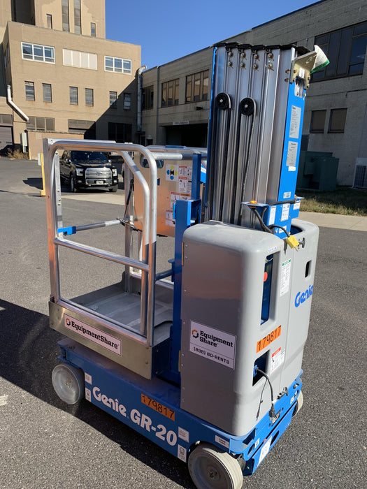 2021 GENIE GR-20