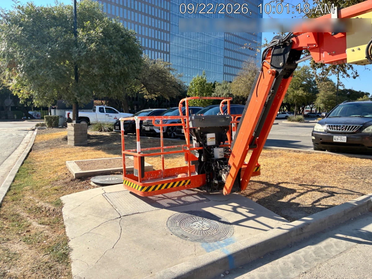 2022 JLG 860SJ