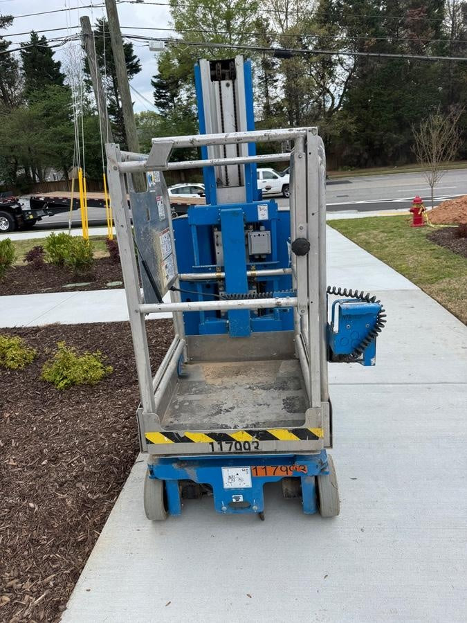 2020 GENIE GR-20