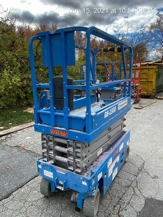 2020 Genie GS-1930 Fixed rails with chain entry gate - Pre A92.20