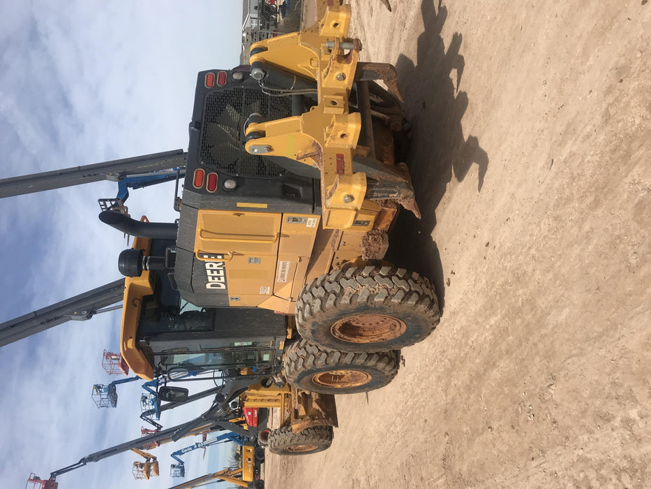 2019 JOHN DEERE 672G