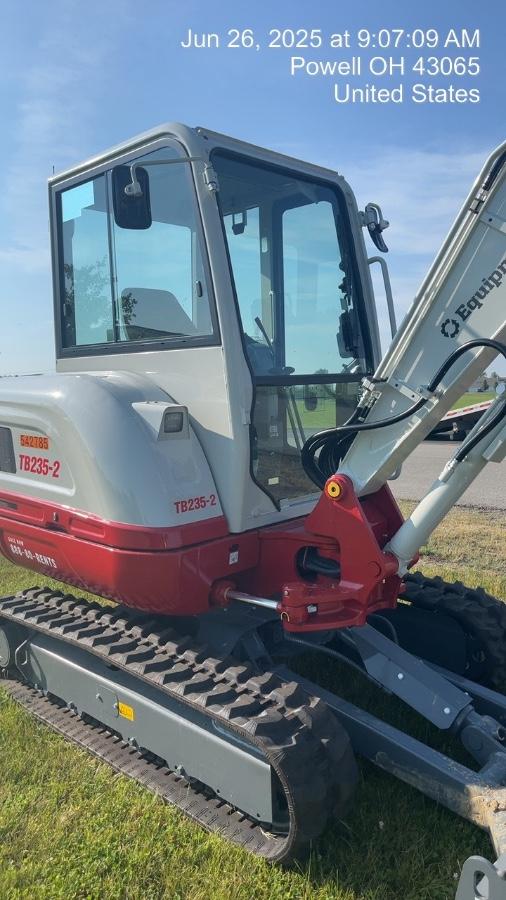 2025 TAKEUCHI TB235-2CR