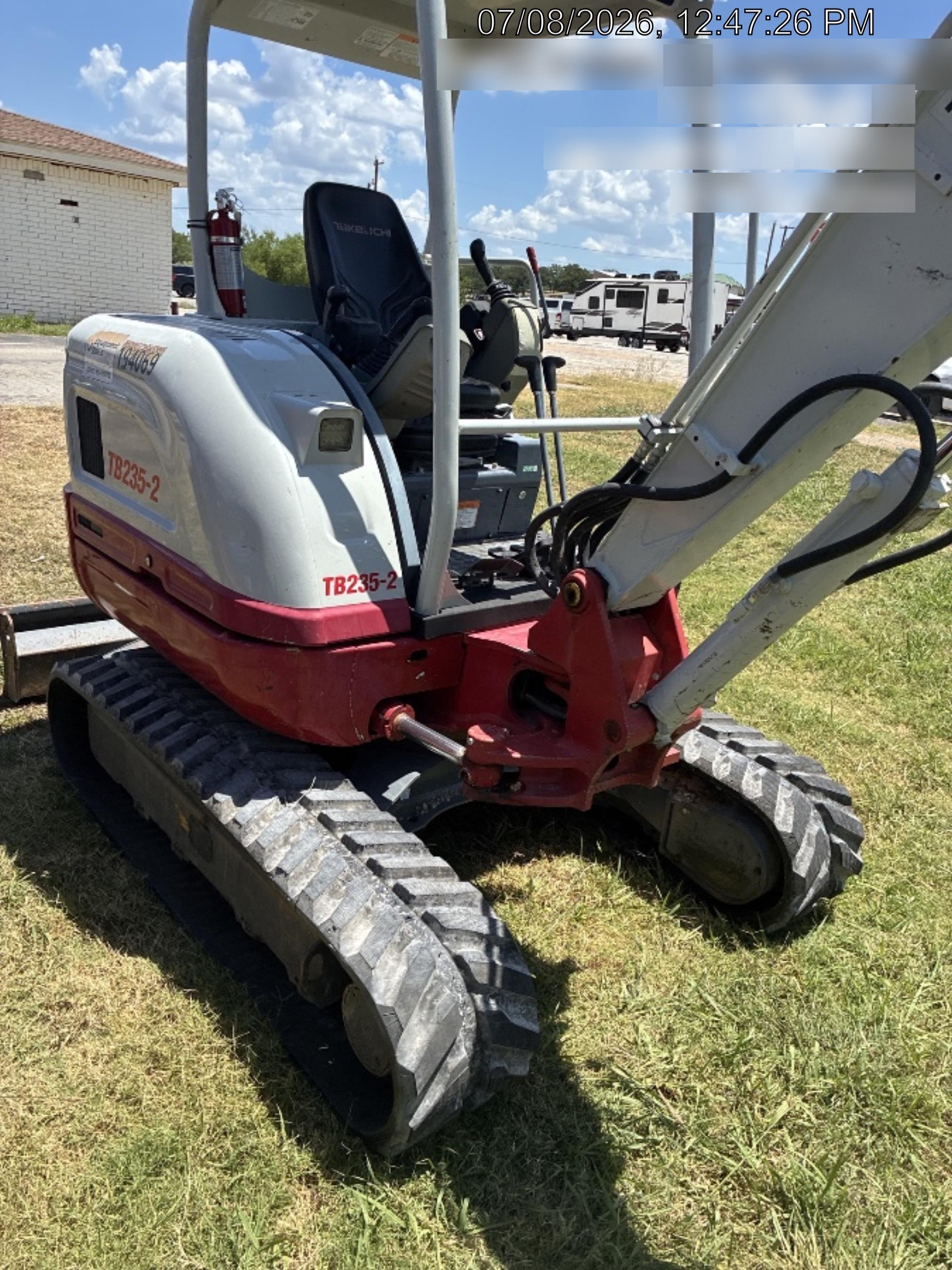 2021 TAKEUCHI TB235-2R