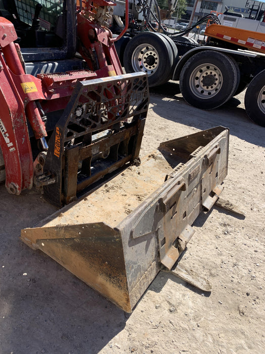 2021 PALADIN 48" Pallet Forks - Paladin