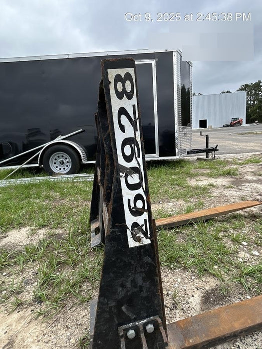 2022 ARROW MATERIAL HANDLING 48" Pallet Forks - Arrow