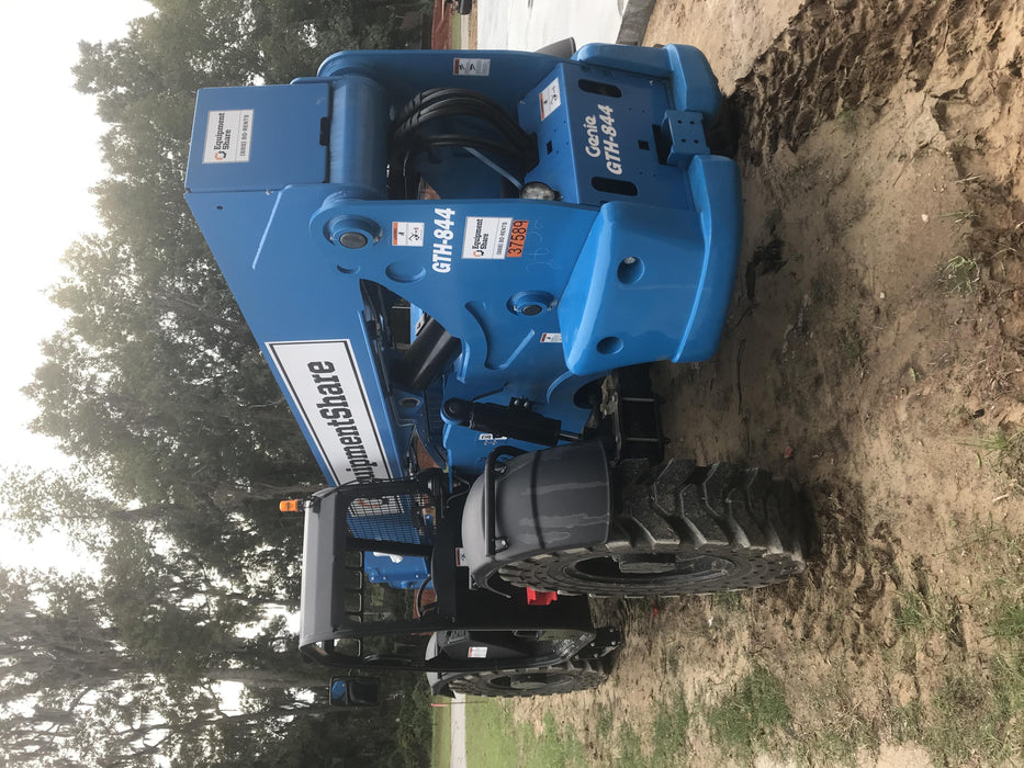 2019 GENIE GTH-844
