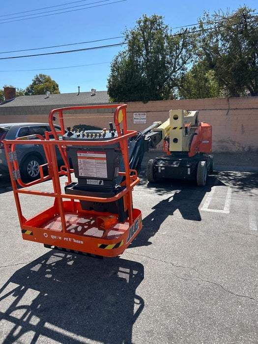 2025 JLG E400AJP Narrow