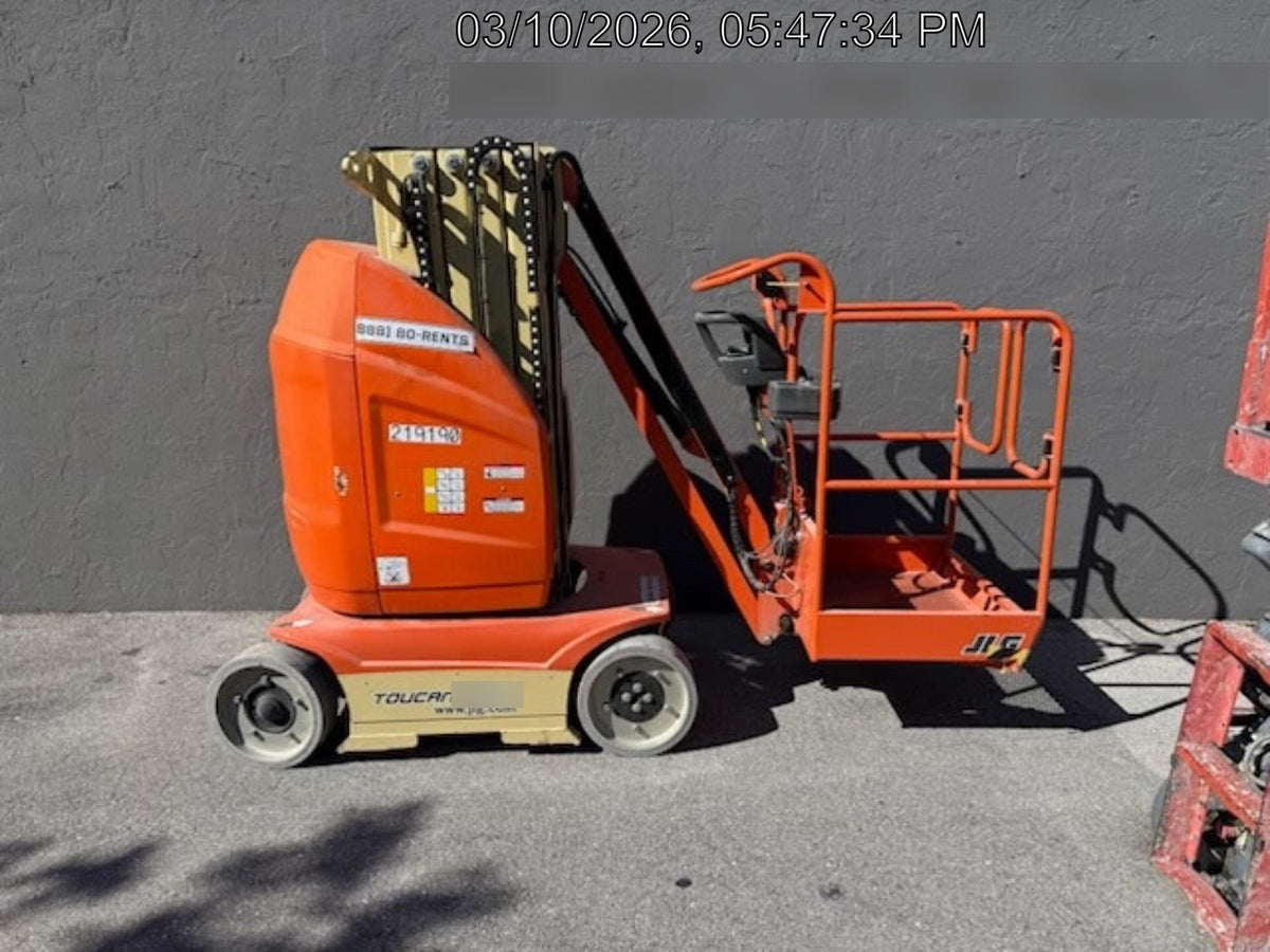 2022 JLG 26E