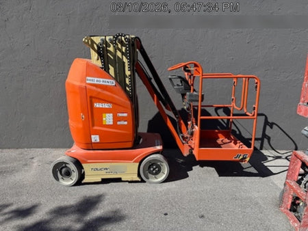 2022 JLG 26E