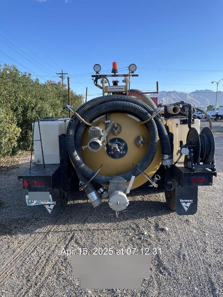 2023 Vac-Tron LP573XDT T4 Koehler Diesel Engine, 500 Gallon Debris Tank, x2 100 Gallon Water Tanks
