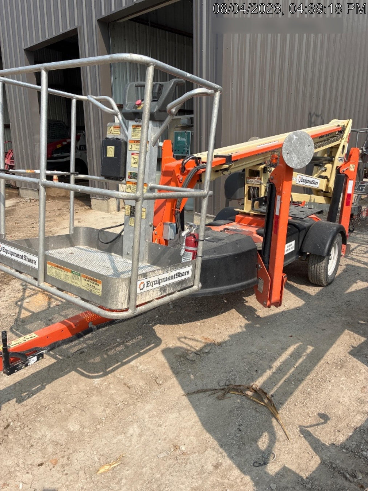 2022 JLG T350
