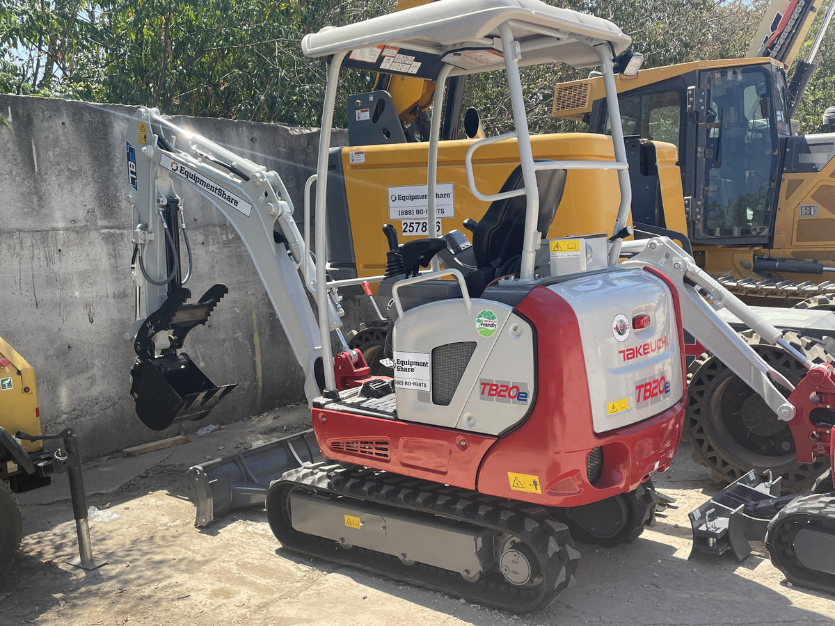 2023 TAKEUCHI TB20e