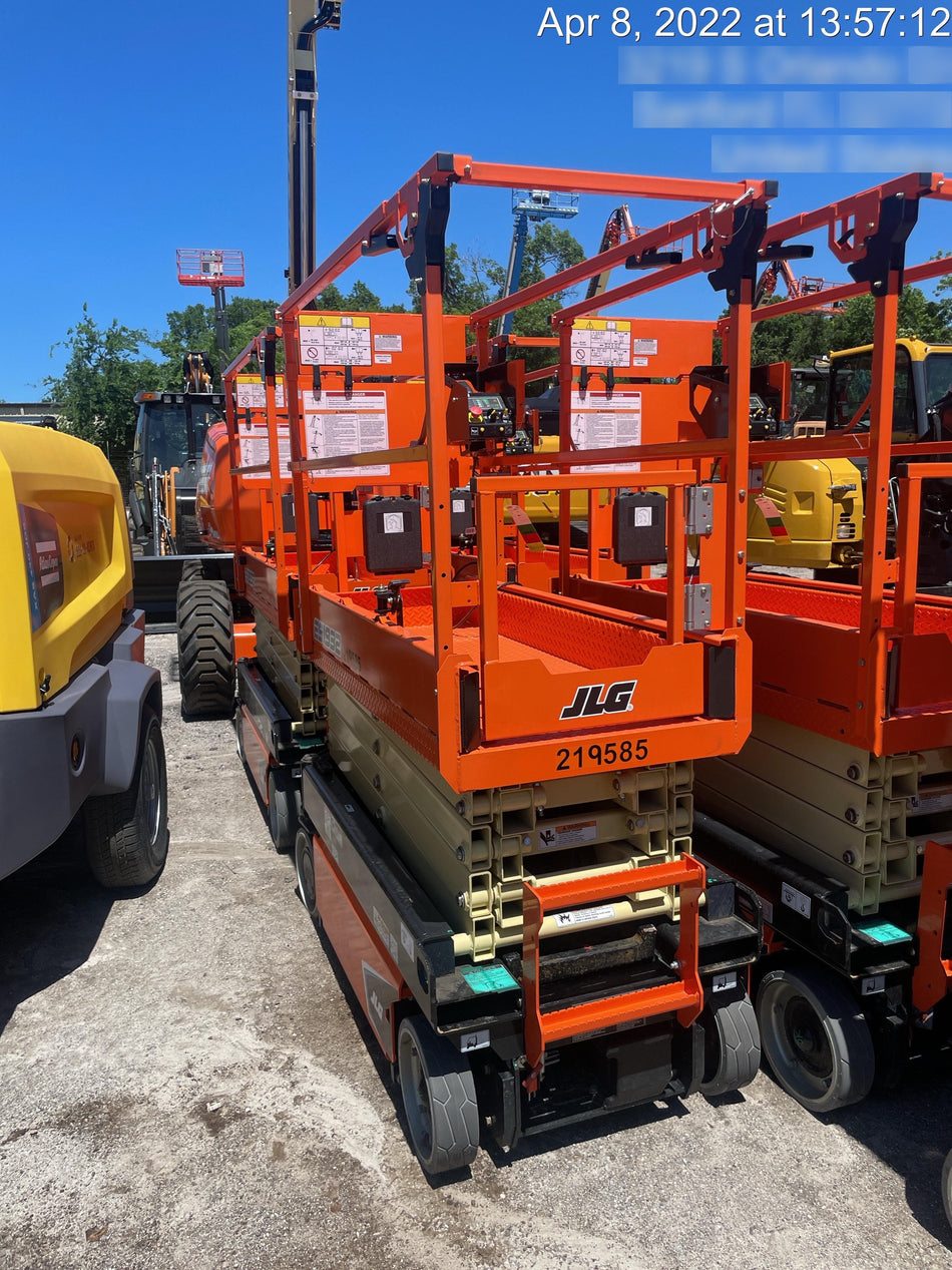 2022 JLG ES1932