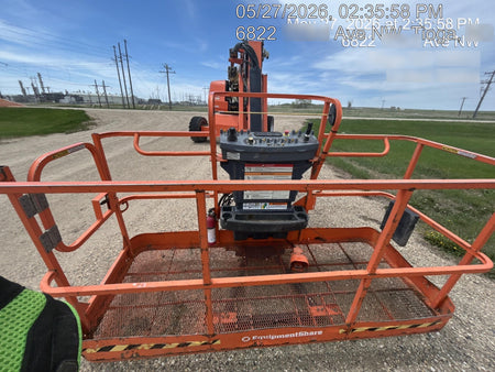 2022 JLG 660SJ