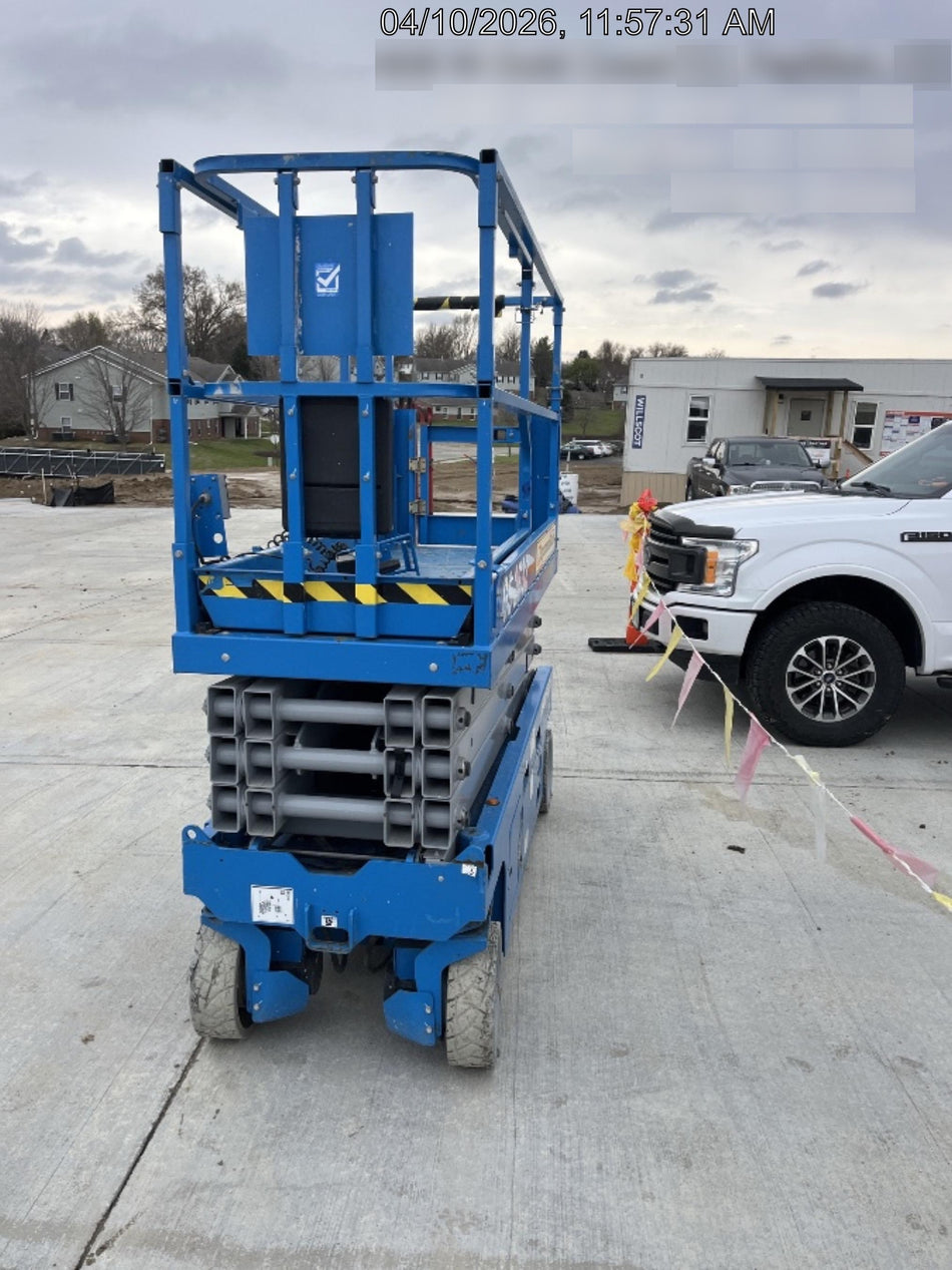 2023 GENIE GS-2632