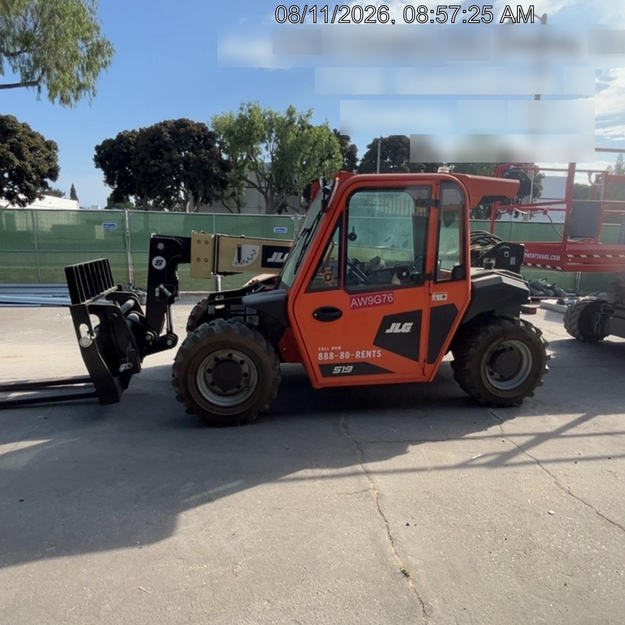 2025 JLG 519