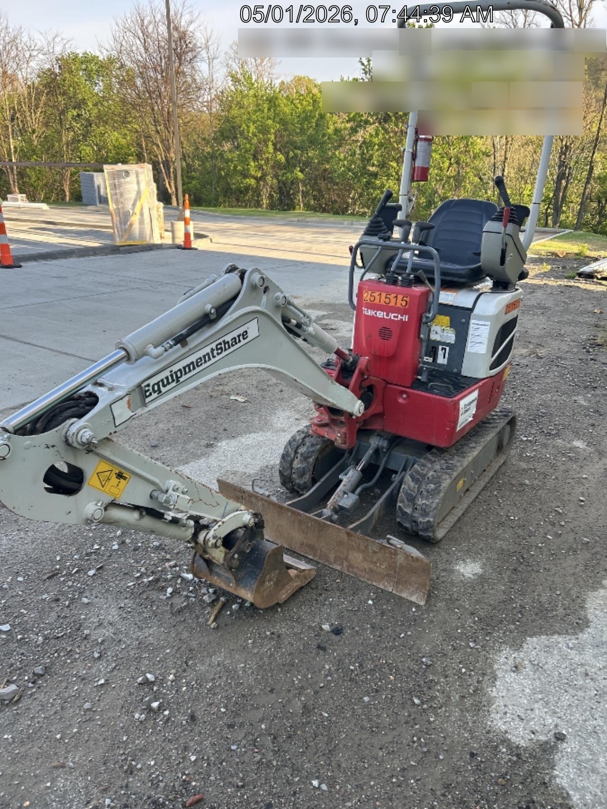 2022 TAKEUCHI TB210R