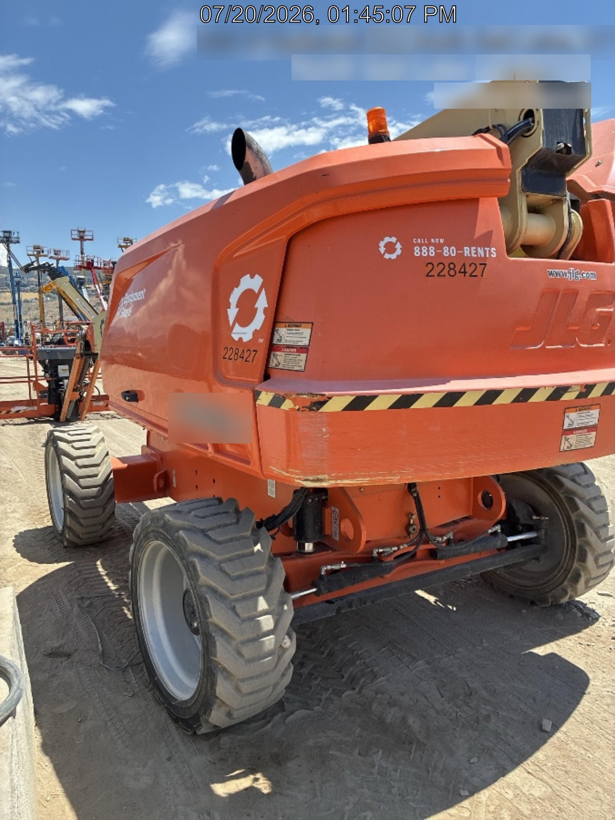 2022 JLG 660SJ