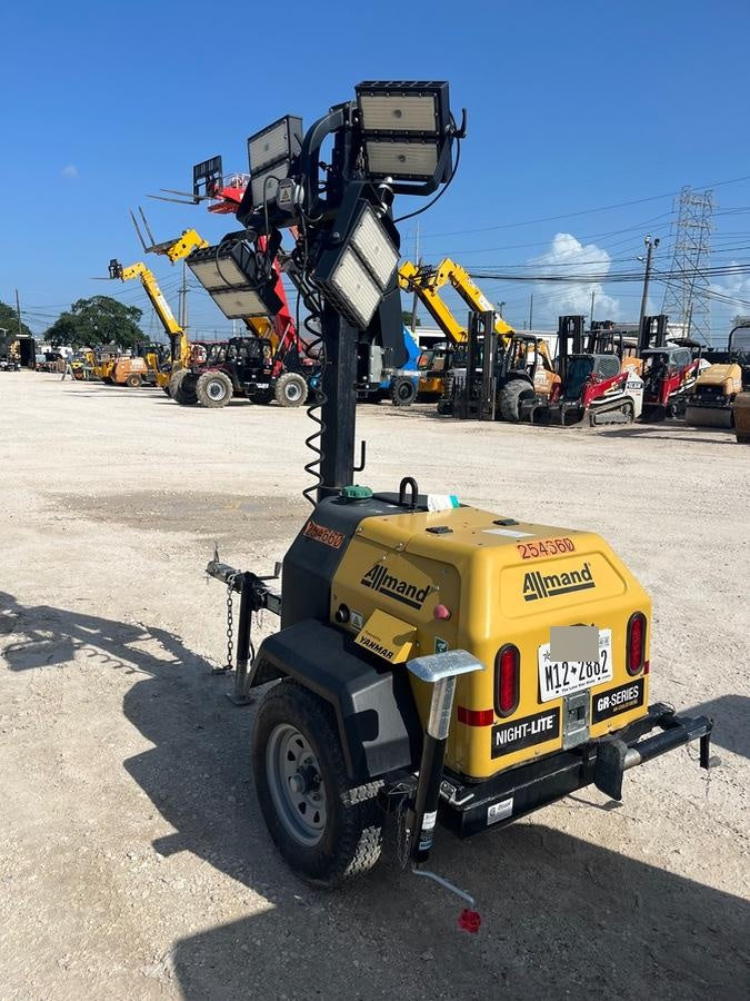 2022 Allmand NLV3GR (4) LED Light Fixture 350W, 23' Vertical Mast, 3kW Prime, Towable, ES Decals, T3