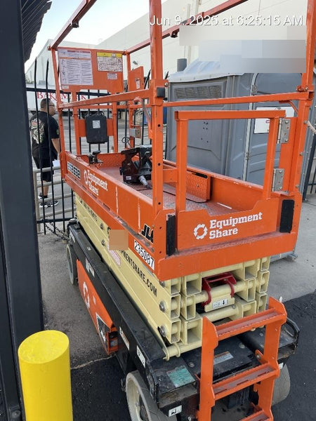 2022 JLG ES2632