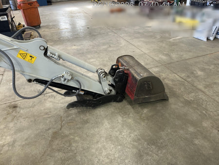 2024 TAKEUCHI TB240-CRA