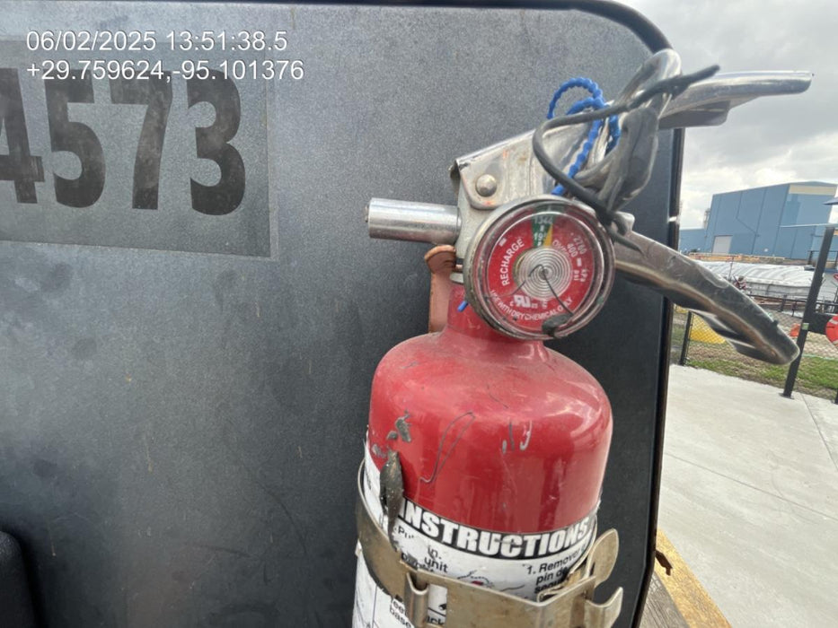 2021 Lincoln Electric Dual Maverick 200/200X Ready Pak 3 (includes trailer, cable rack, fender light kit)