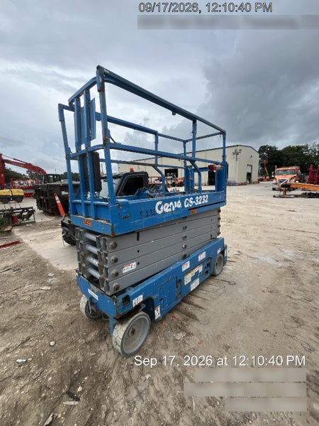 2017 Genie GS-3232 Genie GS3232 Narrow 32' Scissor Lift
