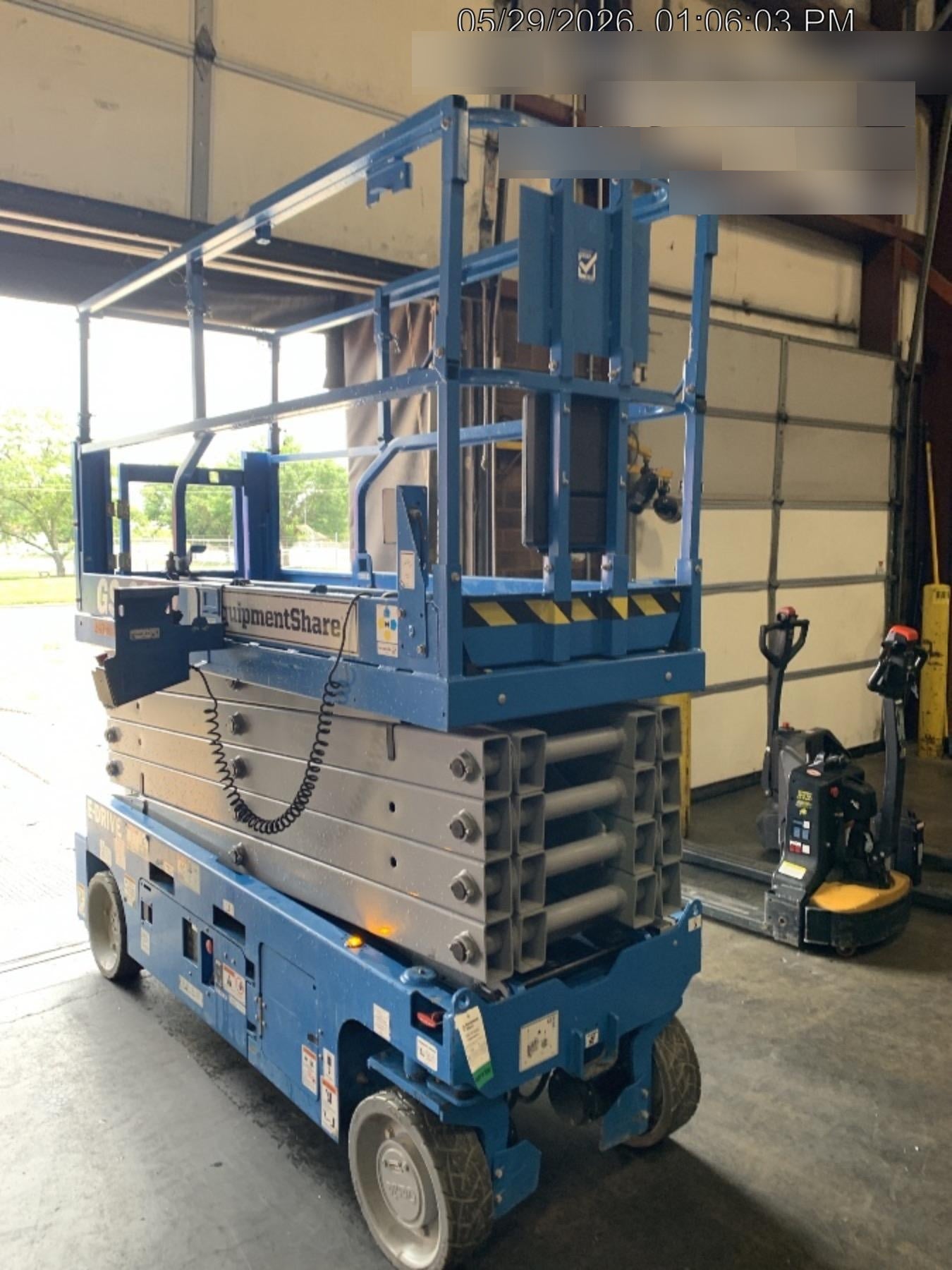 2023 GENIE GS-3232