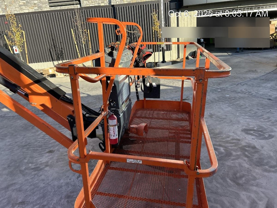 2019 JLG 860SJ