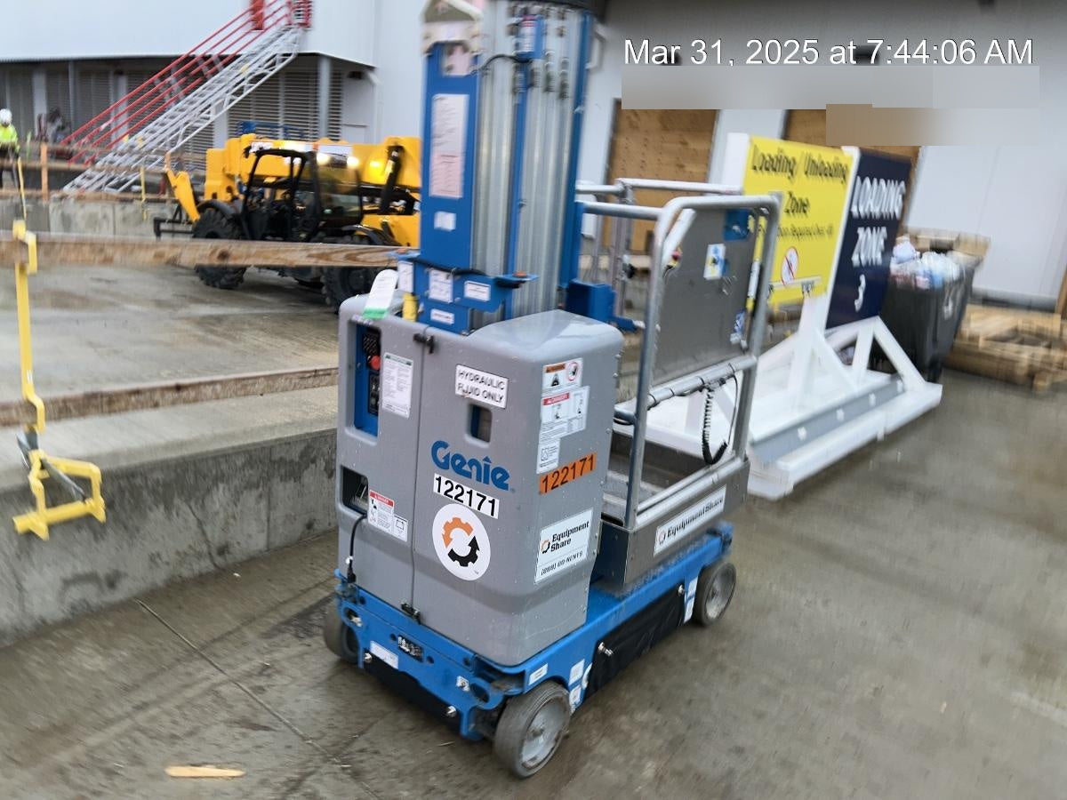 2020 GENIE GR-20