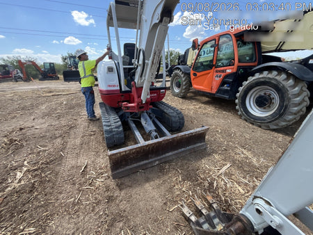 2024 TAKEUCHI TB235-2R
