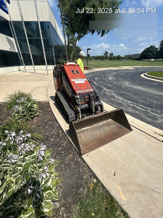 2020 DITCH WITCH SK800A