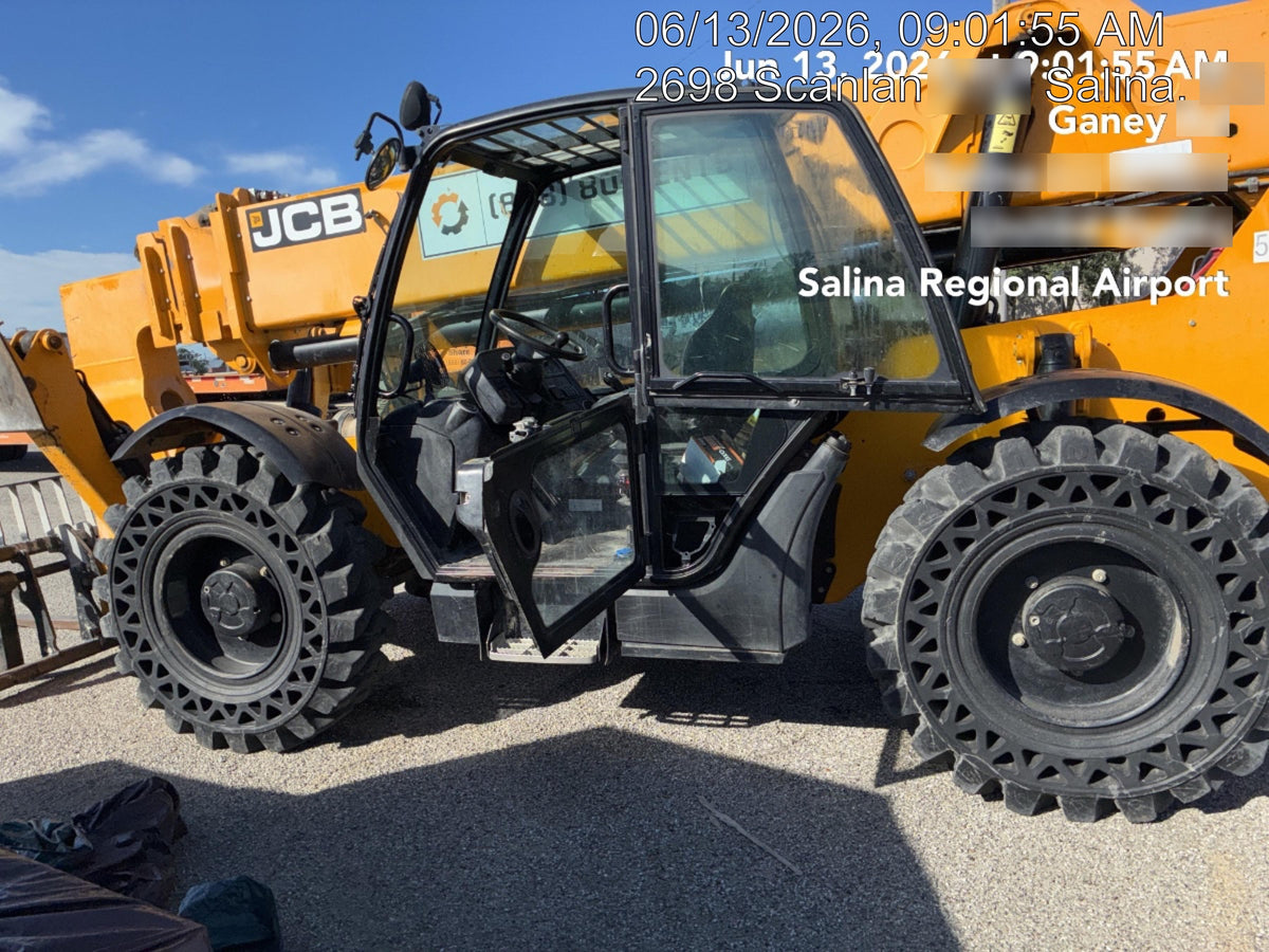 2020 JCB 510-56 Cab/Heat/Air, 74 HP, Solid Tires, STD Worklight, Beacon, Aux Hydraulics, Lifting Eye, Back up Alarm w/66" Carriage/60" Forks