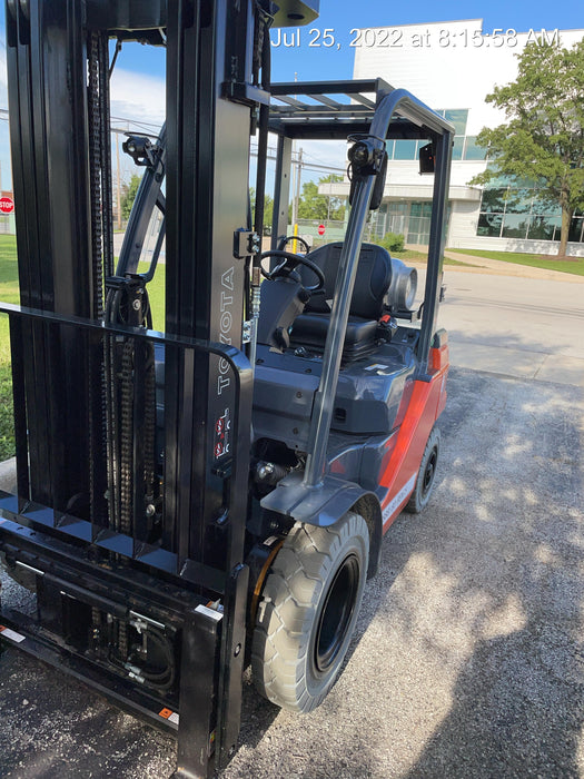 2022 TOYOTA 50-8FGU25