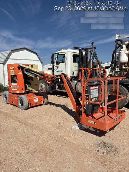2020 JLG E300AJP