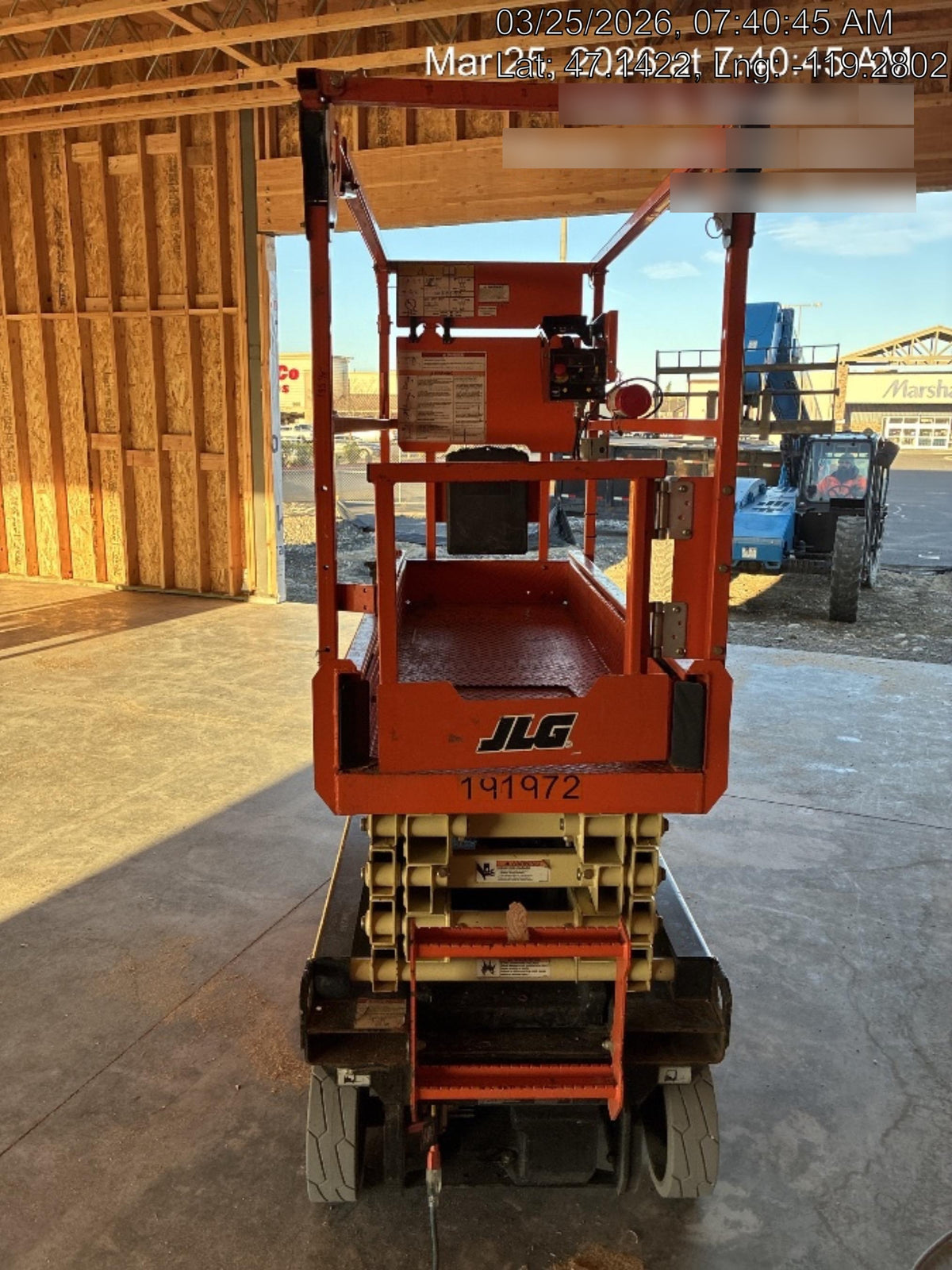 2021 JLG ES1932