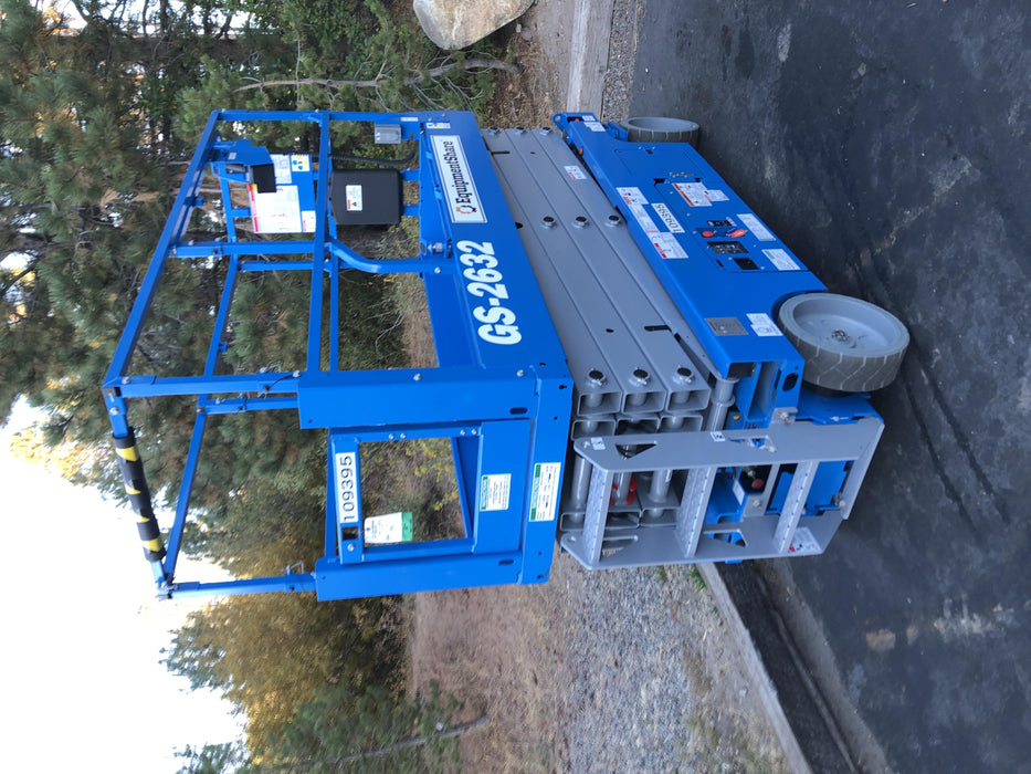 2020 Genie GS-2632 Solid NM Tires, Folding Rails with Half-Height Swing Gate, Beacon, 800W Invertor