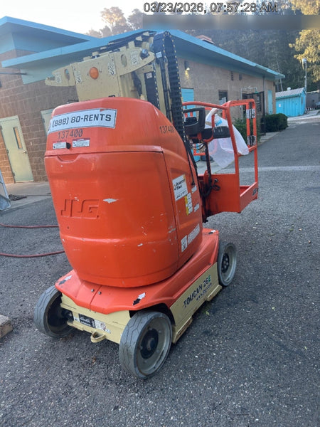 2021 JLG 26E