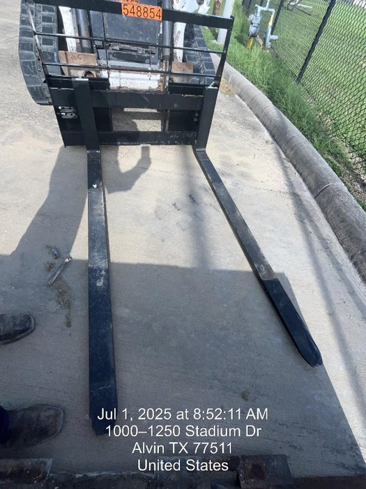 2025 ARROW MATERIAL HANDLING F5100CB - 72"