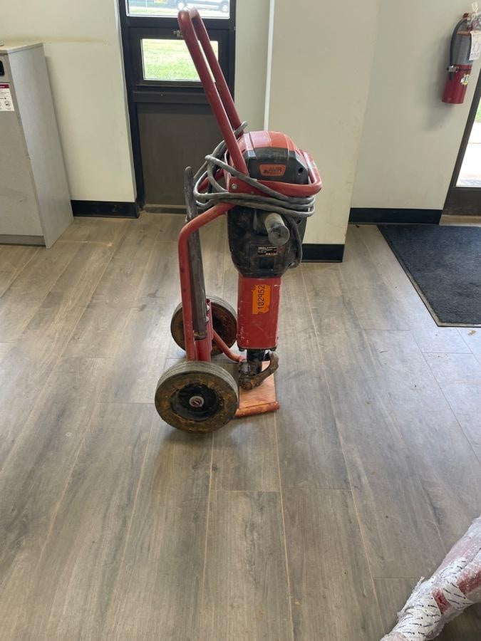 2020 HILTI TE 3000-AVR