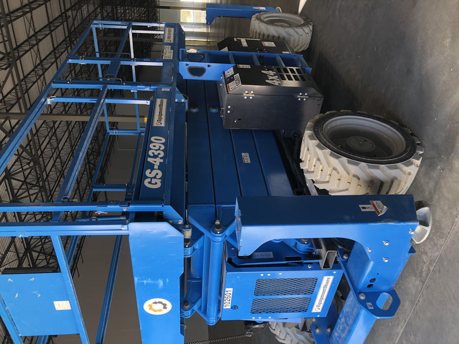 2020 GENIE GS-4390 RT