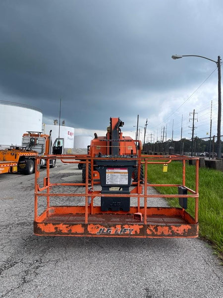 2020 JLG 800AJ