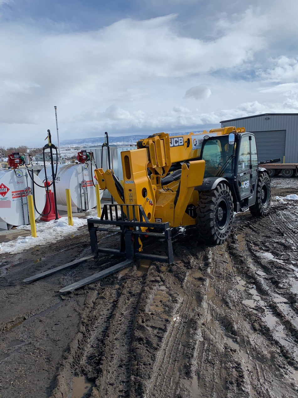 2023 JCB 512-56