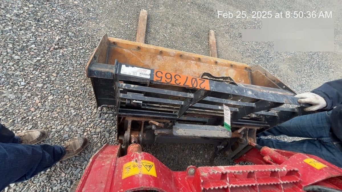 2022 ARROW MATERIAL HANDLING 60" Pallet Forks - Arrow