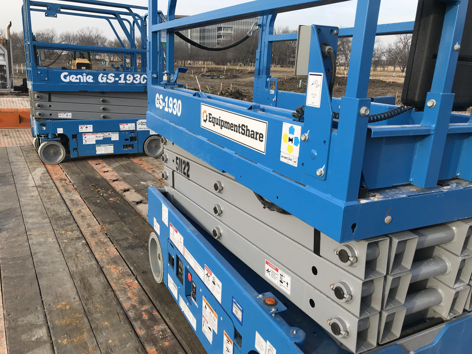 2019 Genie GS-1930 Fixed Rails with Chain Entry