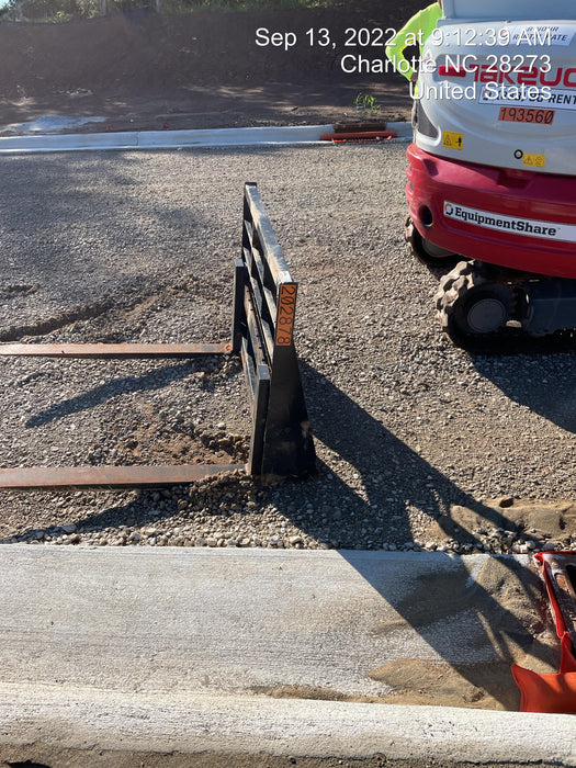 2022 ARROW MATERIAL HANDLING 60" Pallet Forks - Arrow