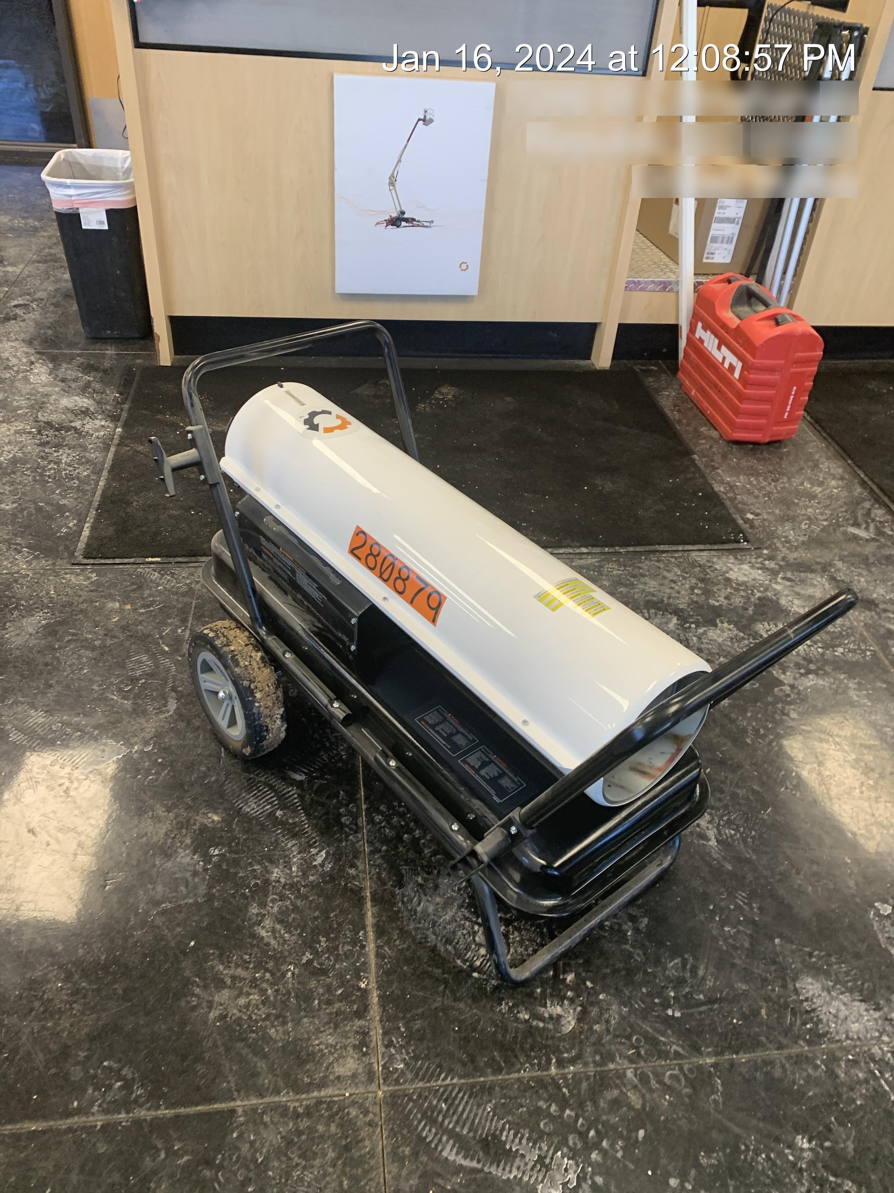 2022 LB WHITE Tradesman K175