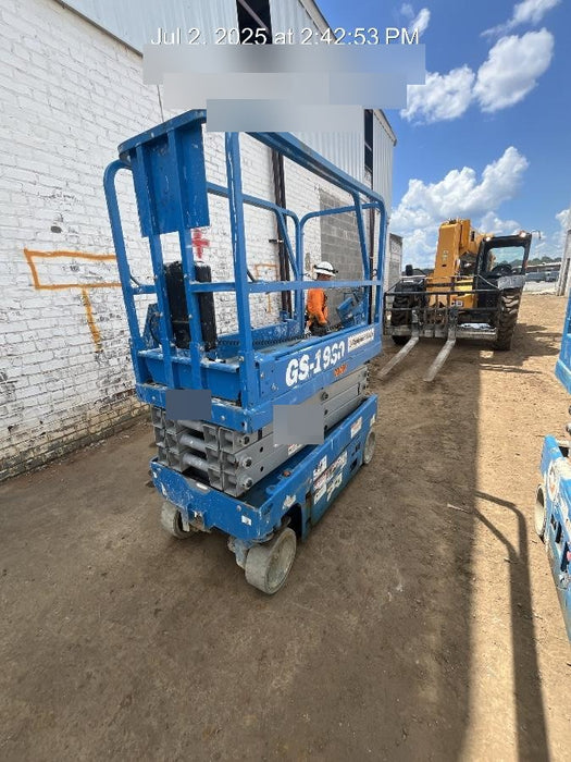 2020 Genie GS-1930 Fixed rails with chain entry gate - Pre A92.20